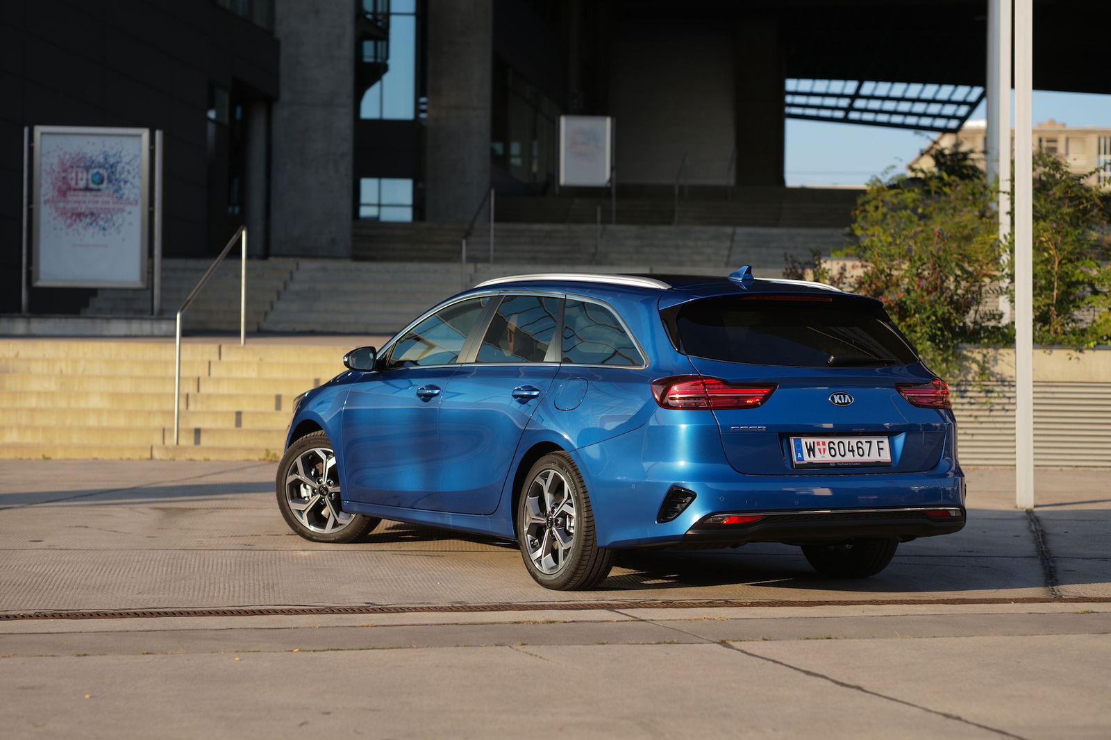 kia_ceed_sportswagon blu