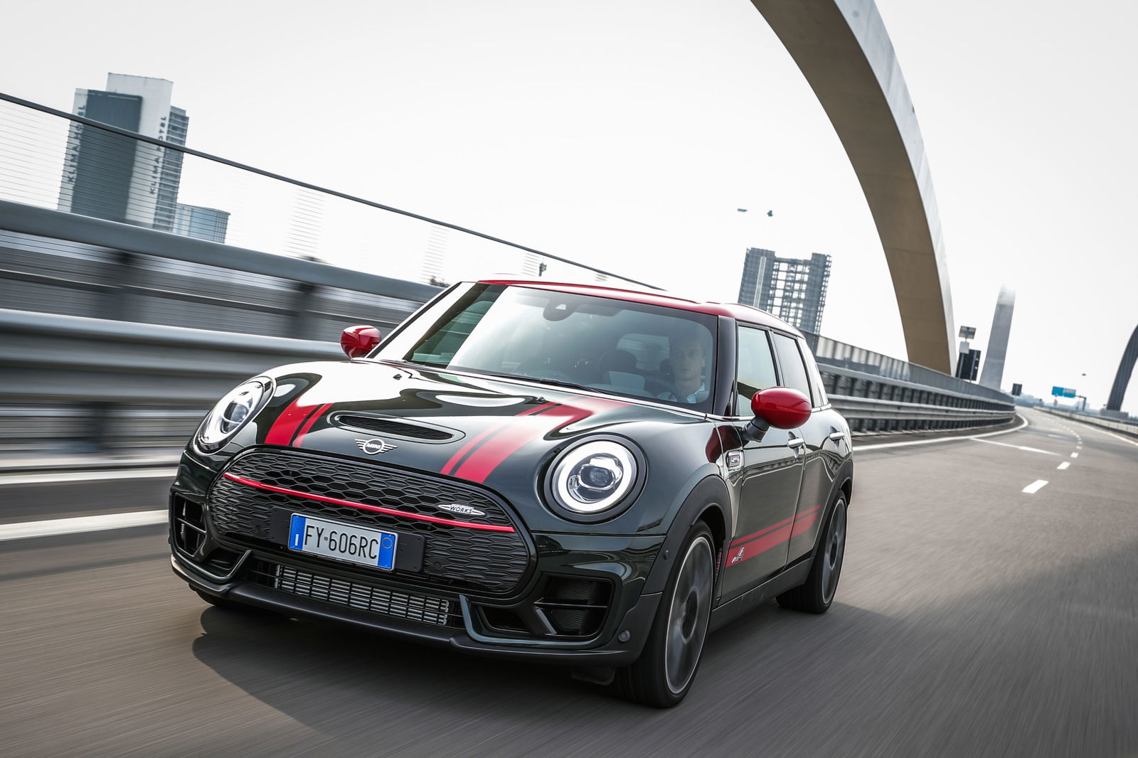 MINI Clubman JCW anteriore