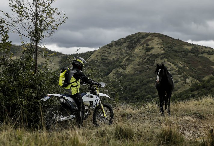 HUSQVARNA-FE-250-2020-18