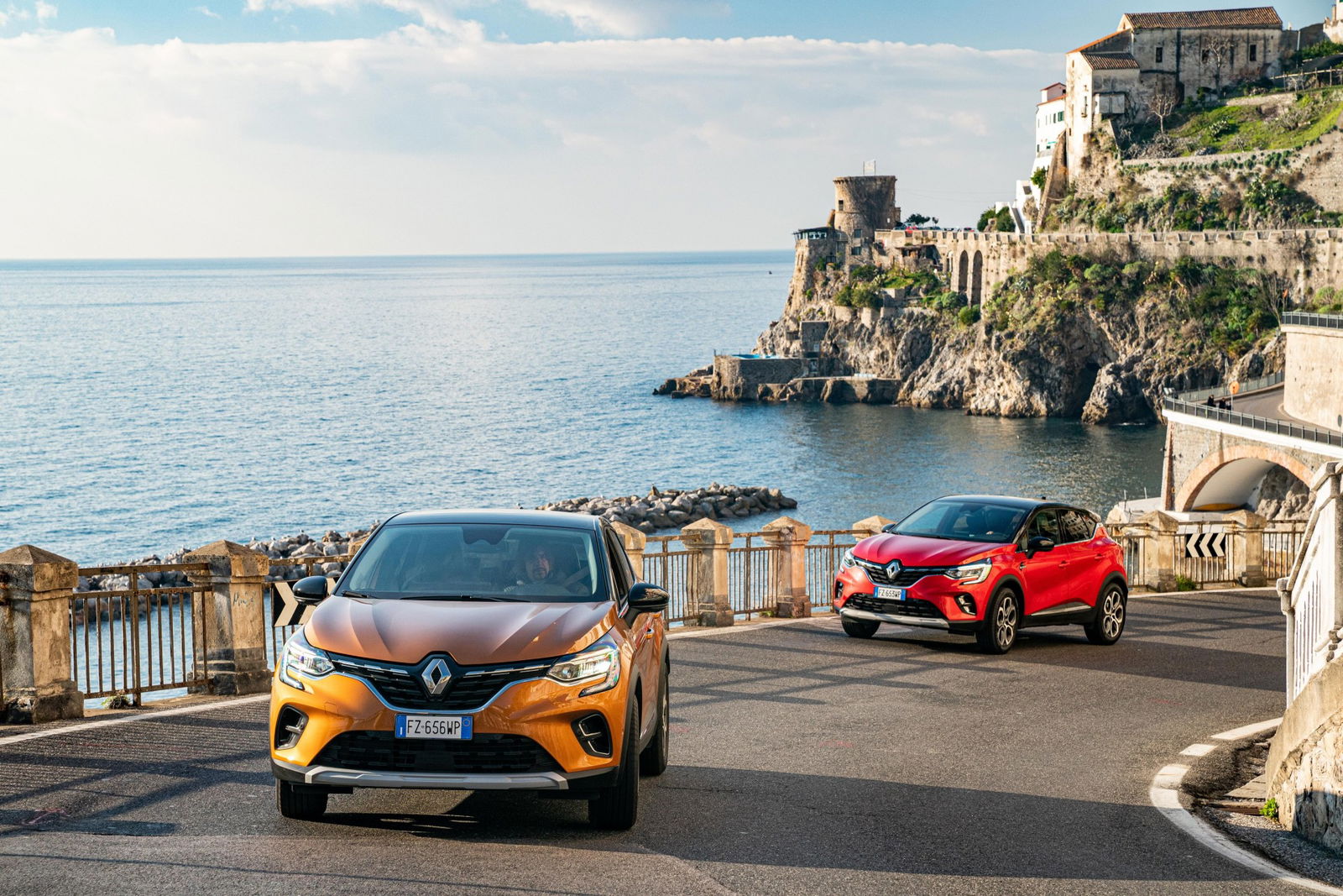 CS – Nuovo Renault CAPTUR: l’innovazione diventa rivoluzione