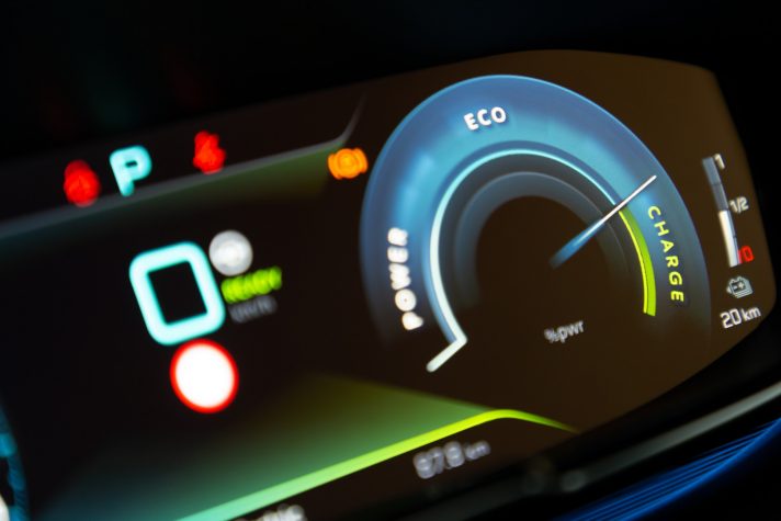 Peugeot-Elettrificate-3008-hybrid-2020_00014