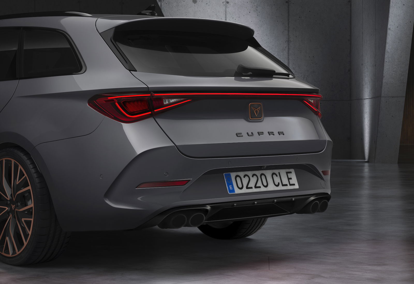 CUPRA_Leon SW ibrida plug in