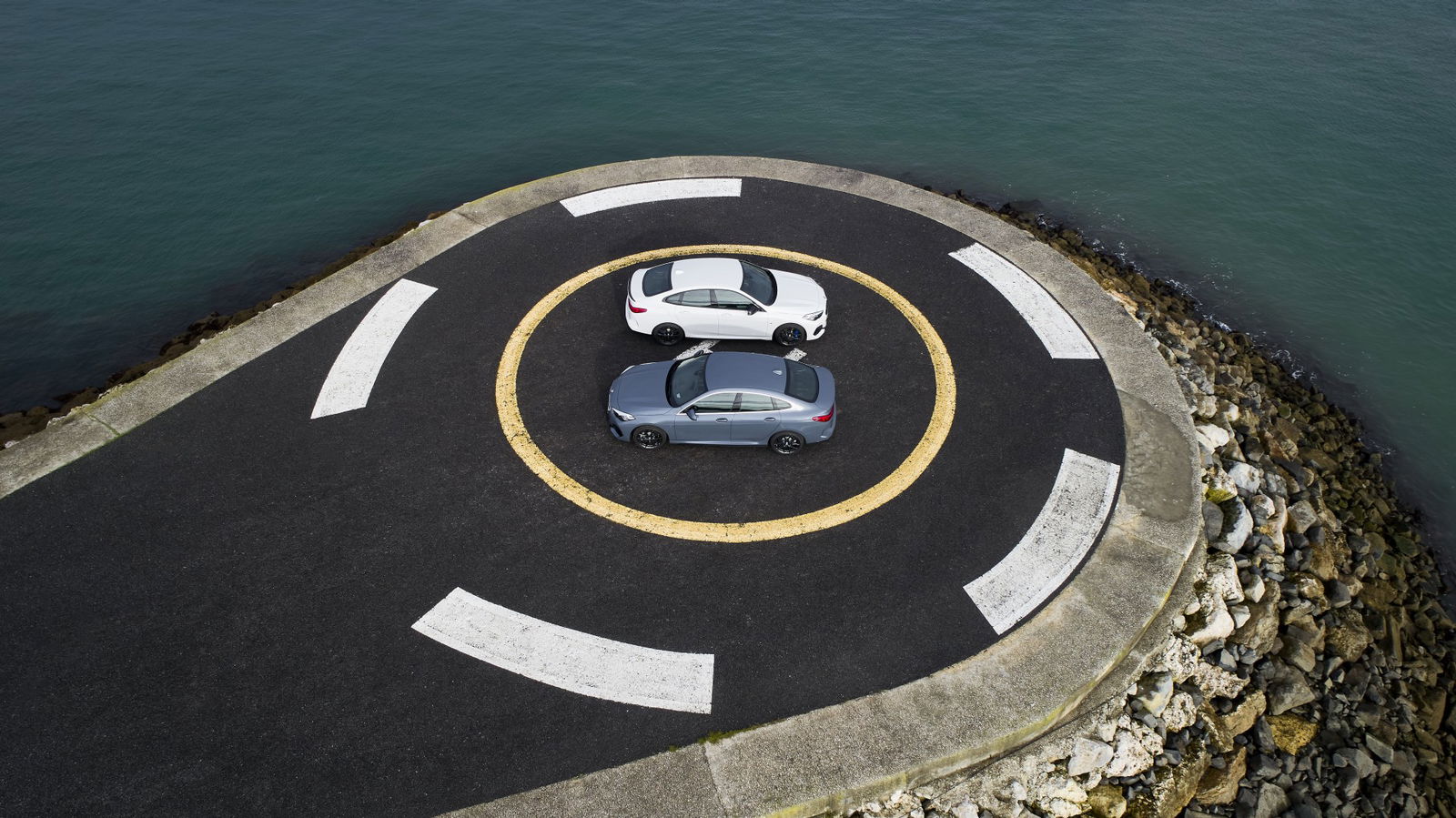 BMW M235i and BMW 220d