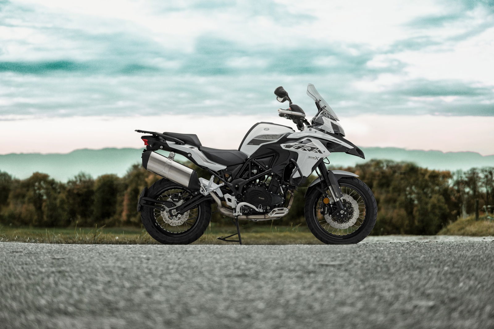 Benelli Trk 502X 2020 Bianca moto neopatentati A2