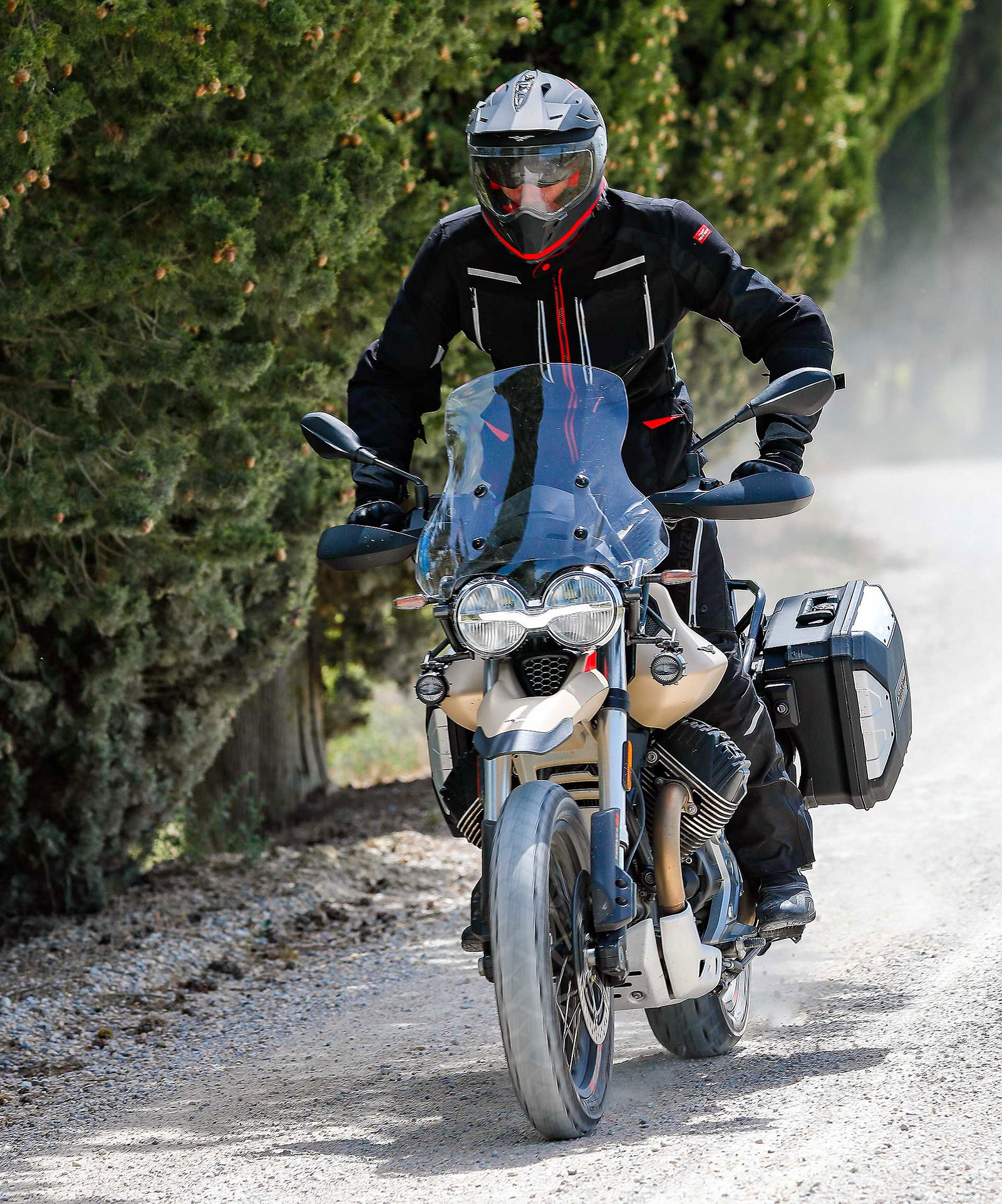 Moto Guzzi V85 TT Travel