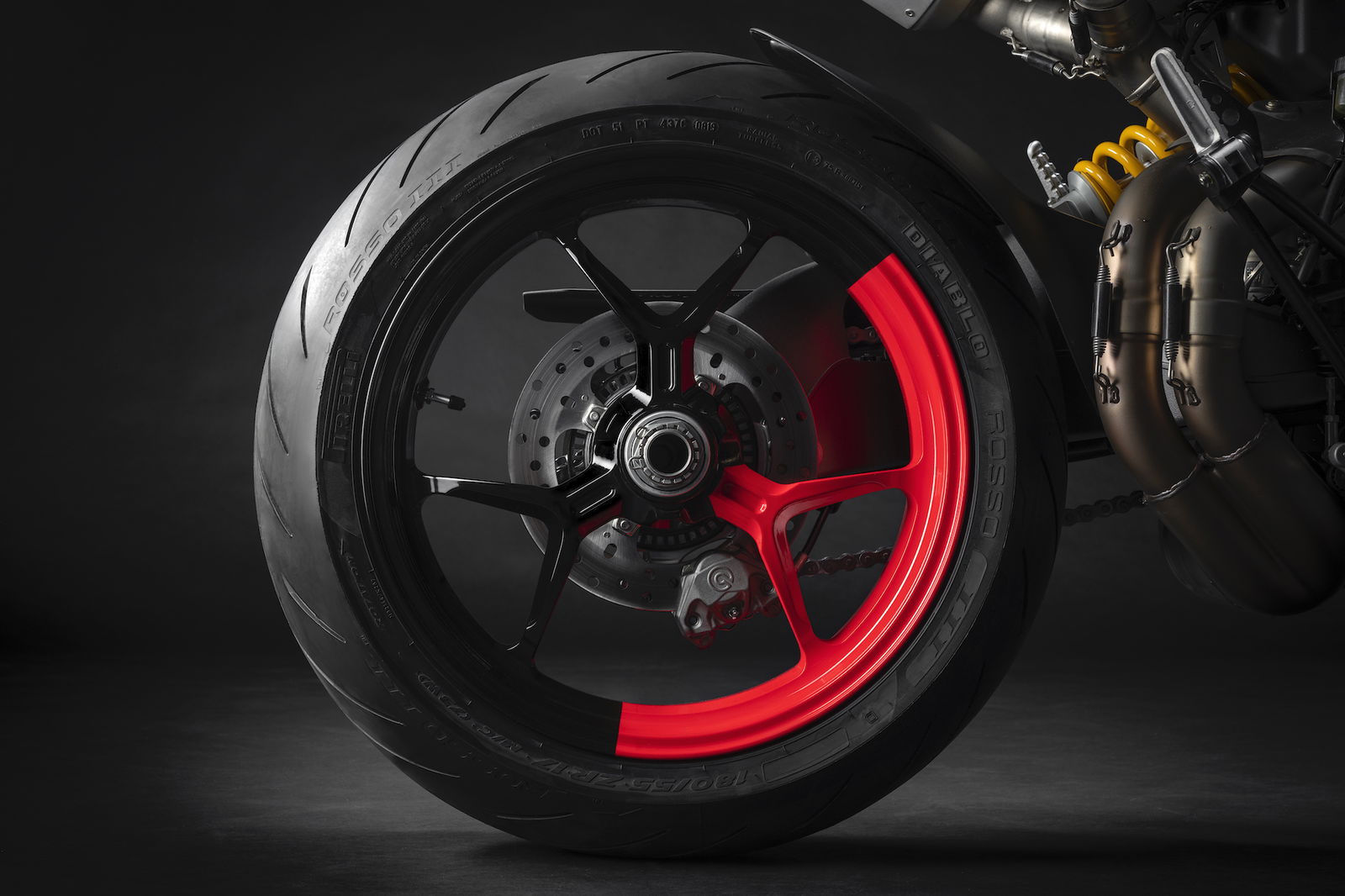 DUCATI_HYPERMOTARD_950_RVE