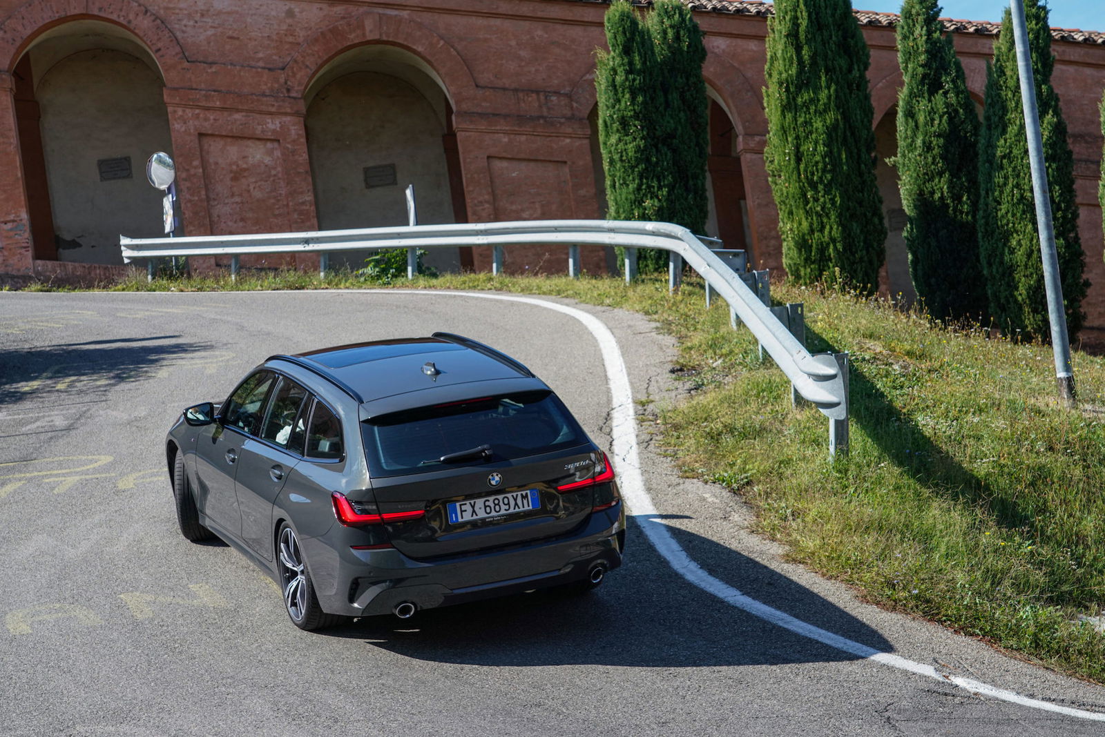 BMW_Serie 3_Touring posteriore curve