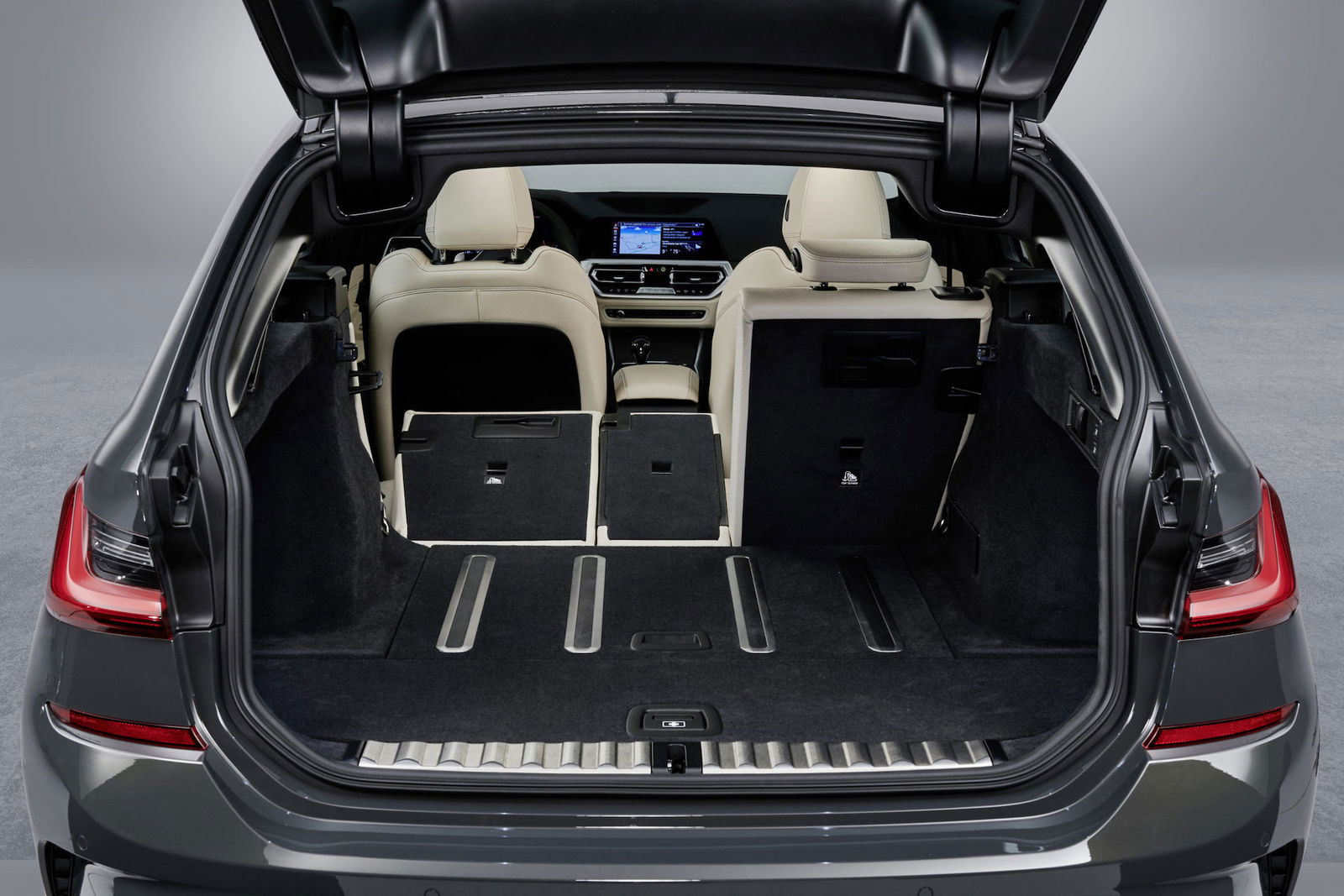 BMW_Serie 3_Touring_sedili abbattuti