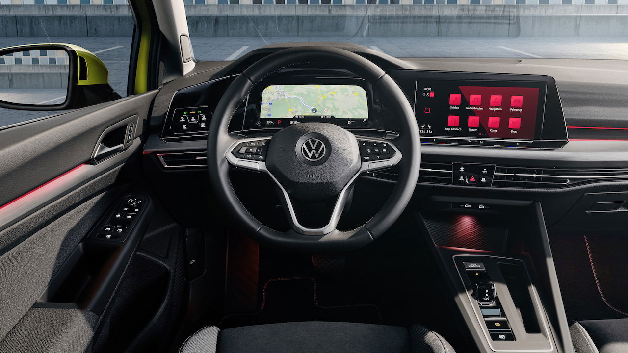 Nuova Volkswagen Golf 8 strumentazione