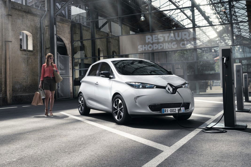 Renault Zoe Parcheggio Ricarica come scegliere il motore giusto ?