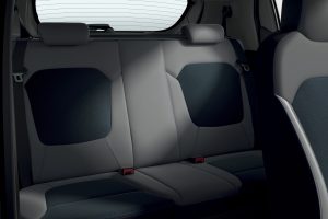 Dacia-SPRING-sedili posteriori