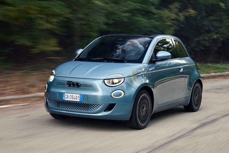 come si guida un'auto elettrica