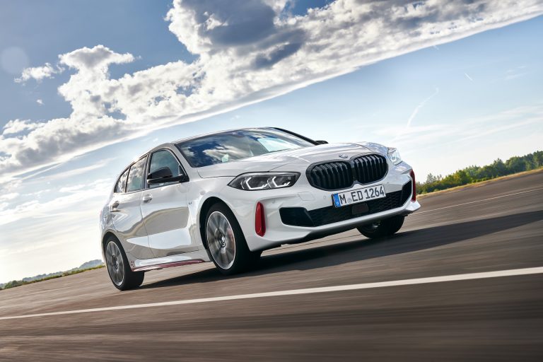 BMW 128 ti tre quarti anteriore