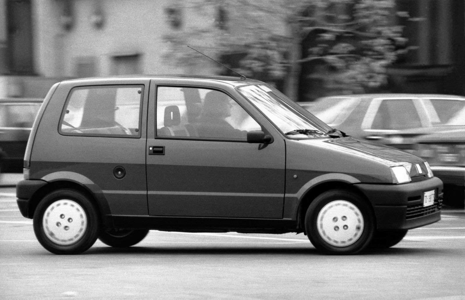 fiat_cinquecento vista laterale