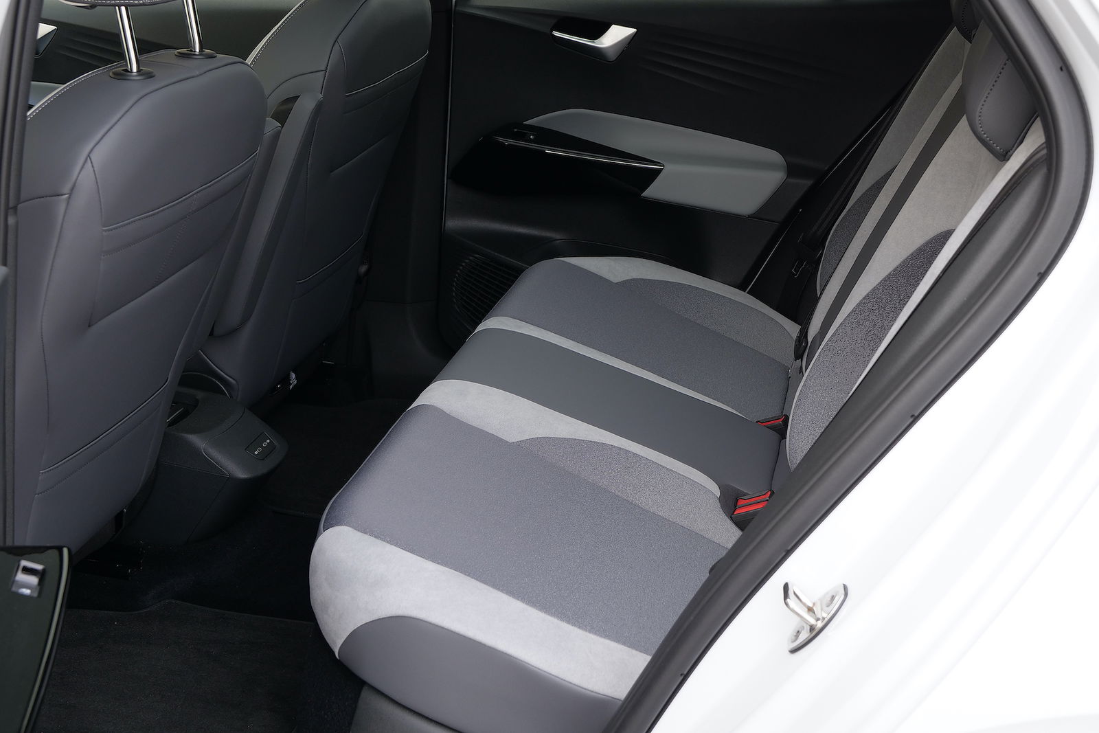 Volkswagen ID3 sedili posteriori