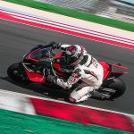 Aprilia RSV4 1100 Factory in pista