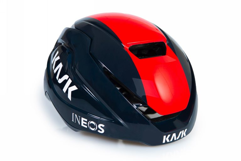 casco Kask Wasabi con flusso aria regolabile, vista tre quarti frontale