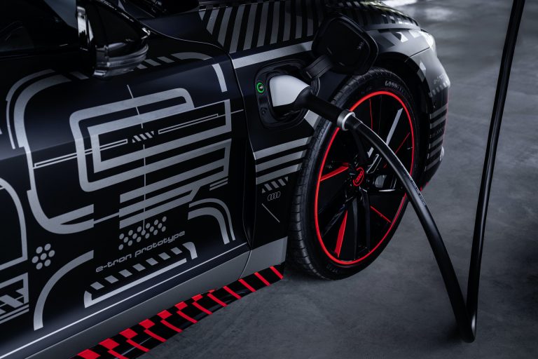 Audi e-tron GT ricarica intelligente