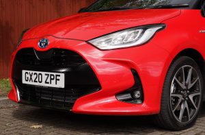 toyota yaris vs citroen c3