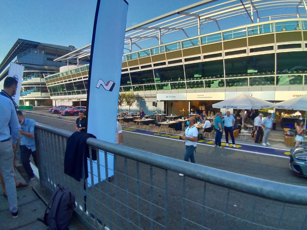 Hyundai Driving Experience 2021 - paddock box Monza