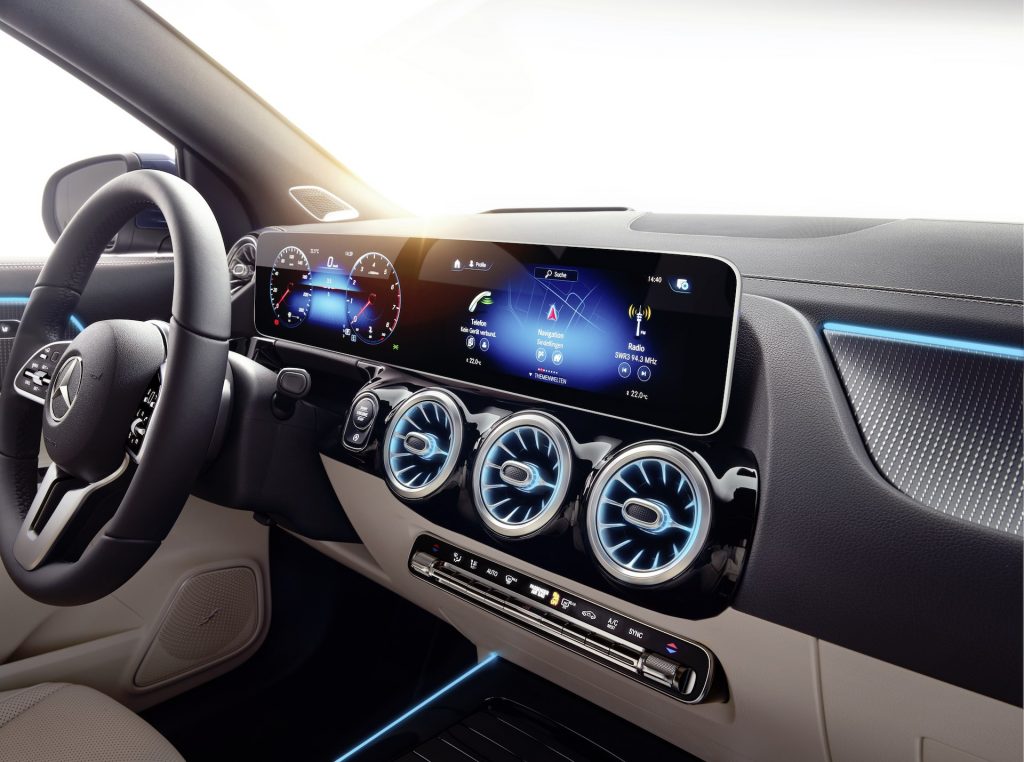 Mercedes GLA - plancia e infotainment