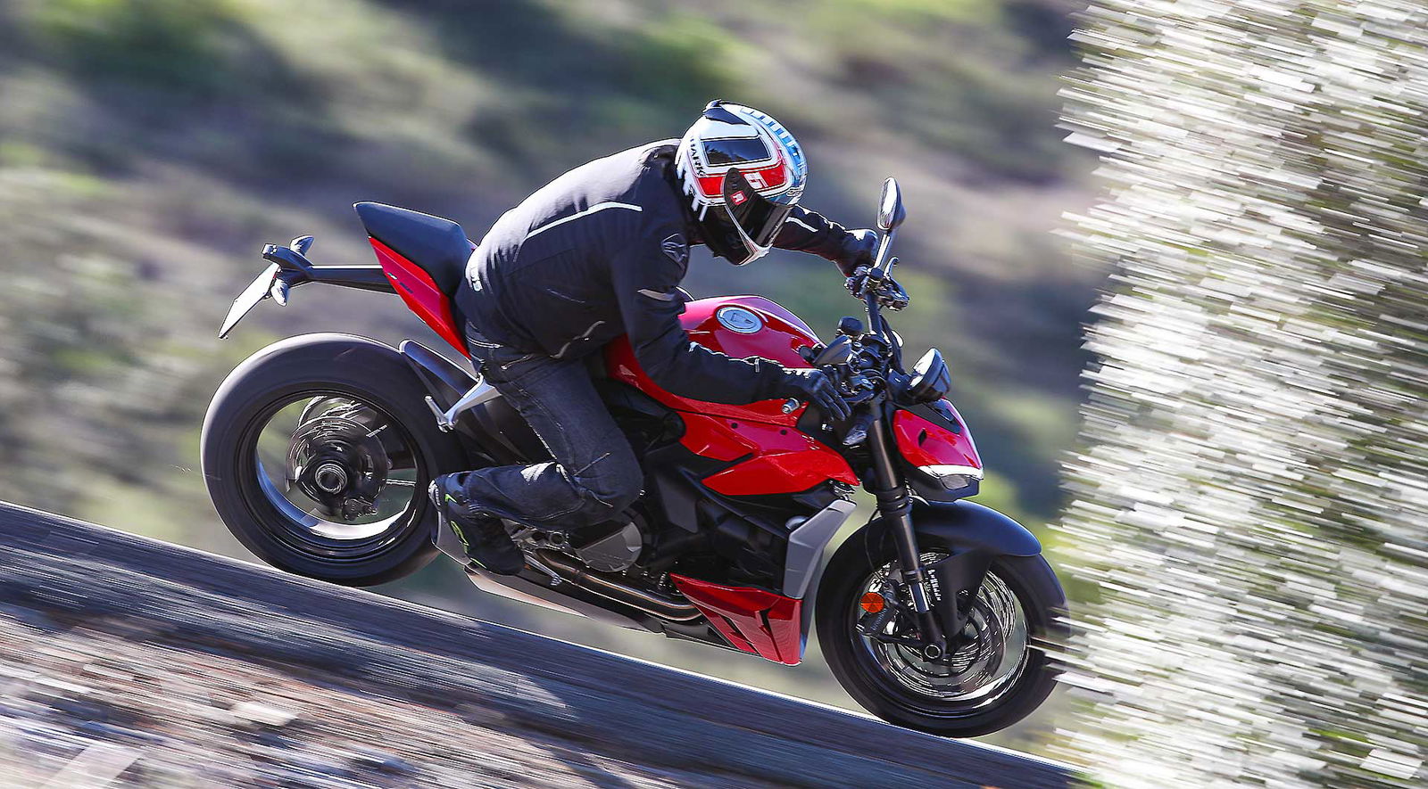 Ducati Streetfighter V2