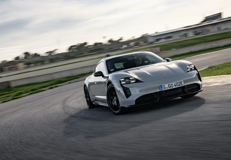 porsche taycan gts test pista