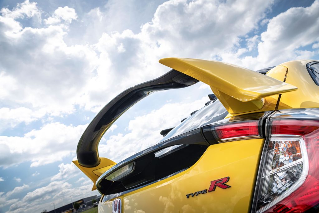 Honda Civic Type R 2020 - dettaglio alettone posteriore