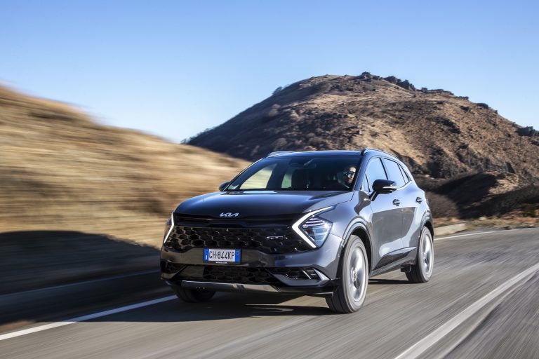 nuova Kia Sportage ibrida test
