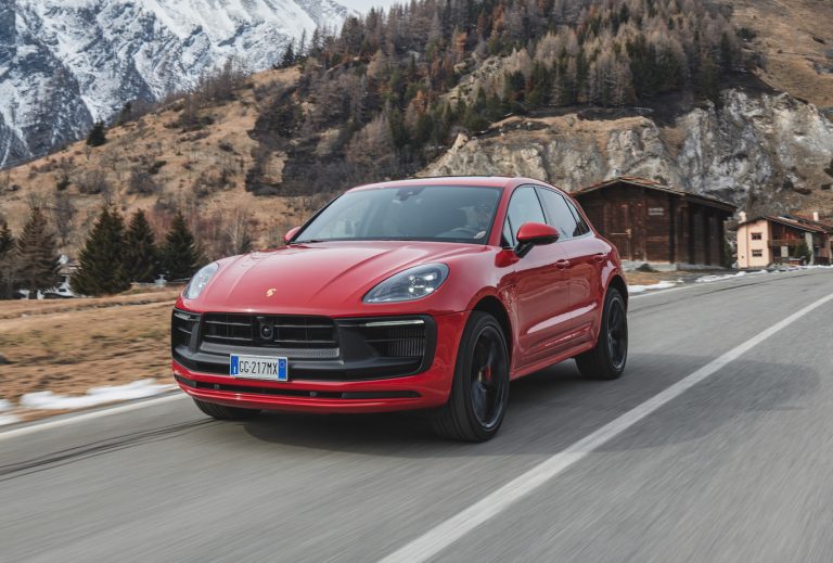 test drive Porsche Macan