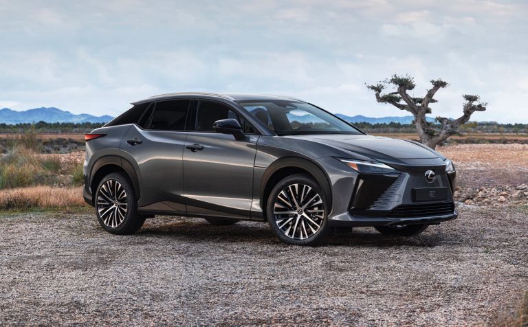Lexus RZ 450e