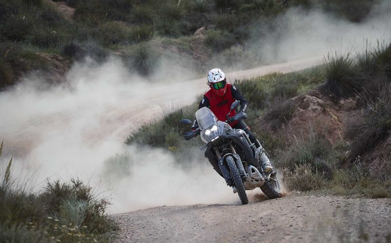 Yamaha Ténéré 700 World Raid derapata