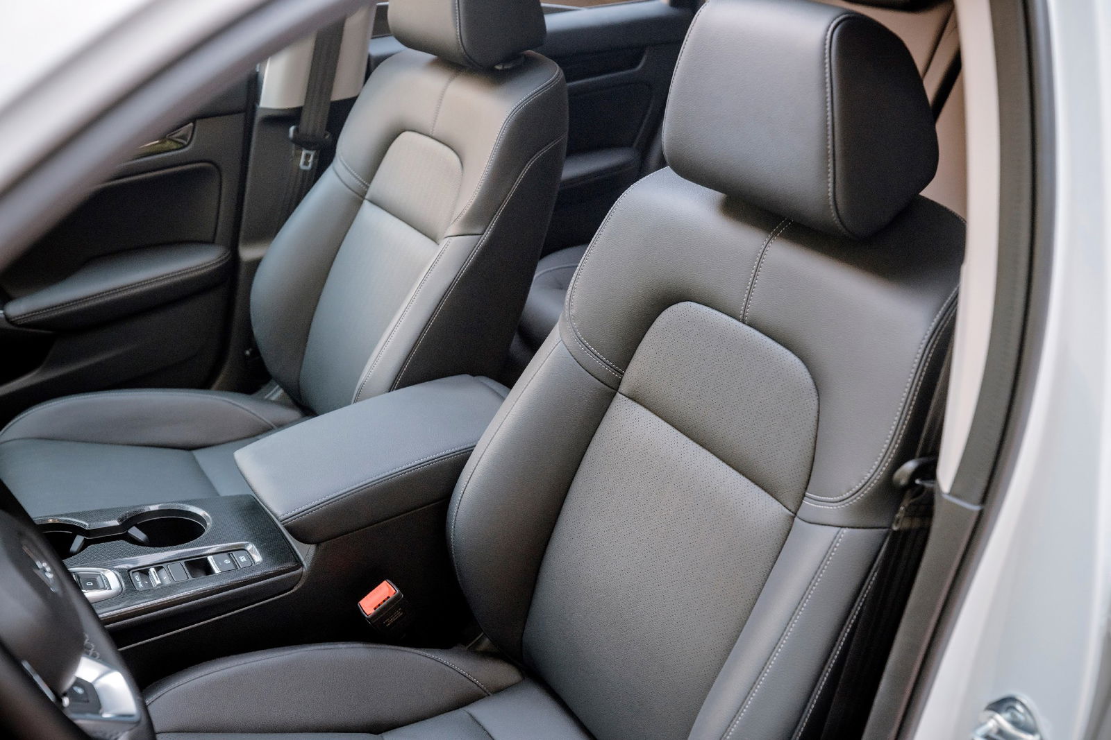 honda civic eHEV 2022 particolare abitacolo