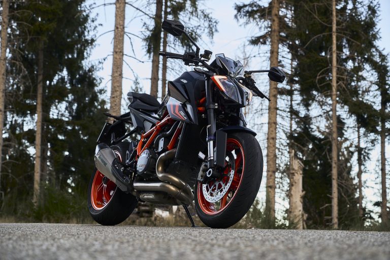 KTM 1290 Super Duke R EVO