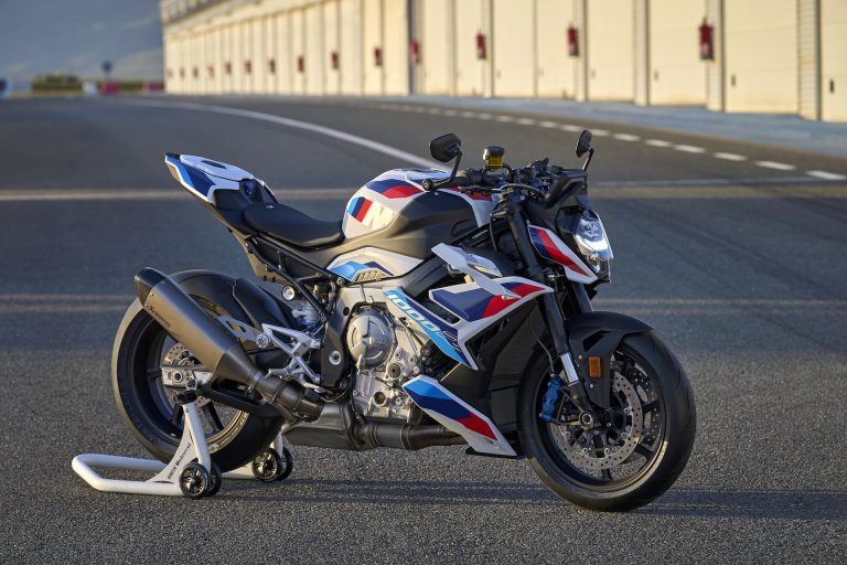 BMW M 1000 R bianca