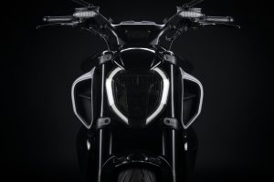 Ducati Diavel V4