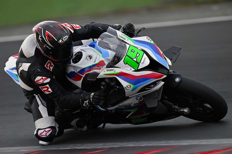 BMW M 1000 RR National Trophy