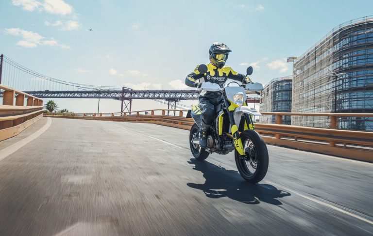 Husqvarna 701 Motard 2023