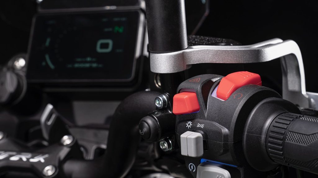 Benelli TRK 702 2023, presentazione EICMA 2022