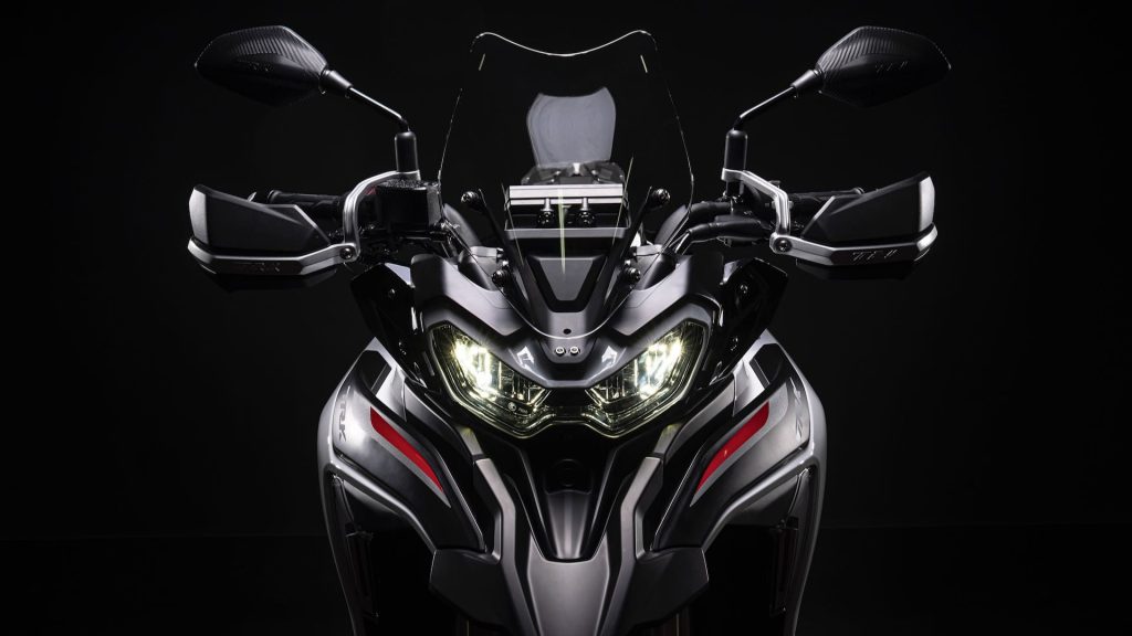 Benelli TRK 702 2023, presentazione EICMA 2022