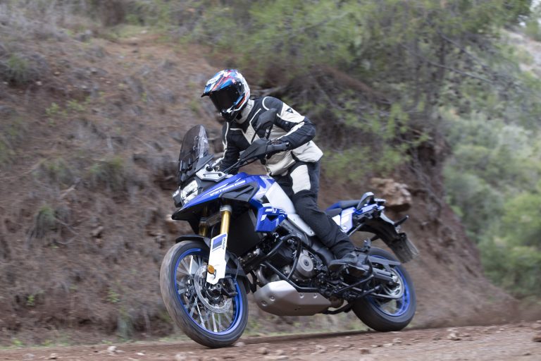 Suzuki V-Strom 1050DE off-road