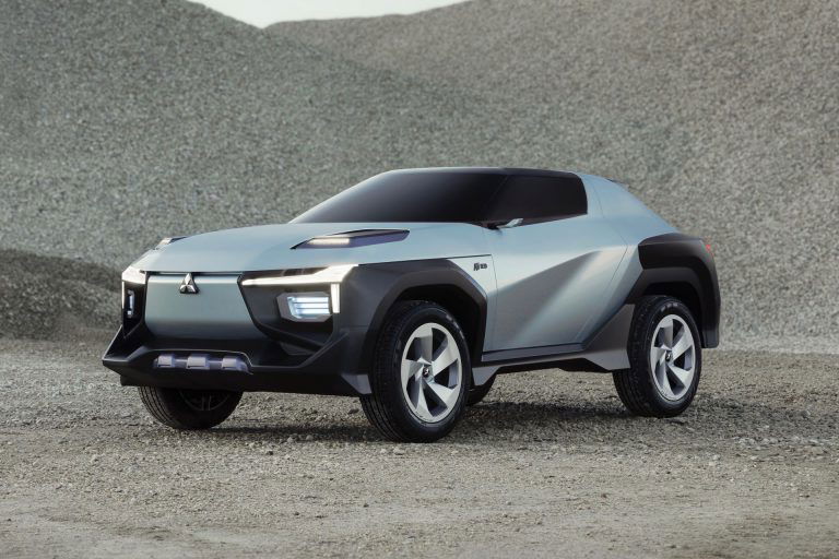 Mitsubishi Moonstone tre quarti anteriore