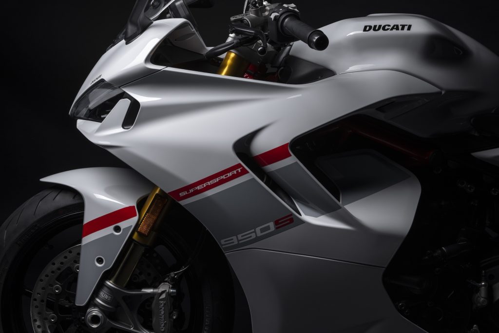 Ducati SuperSport 950 S Stripe Livery_ dettaglio carena