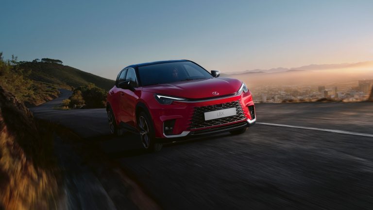 Nuovo Lexus LBX 2024