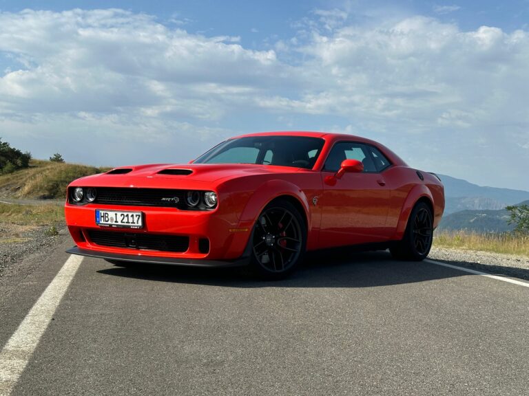 Dodge Challenger SRT Hellcat Widebocy