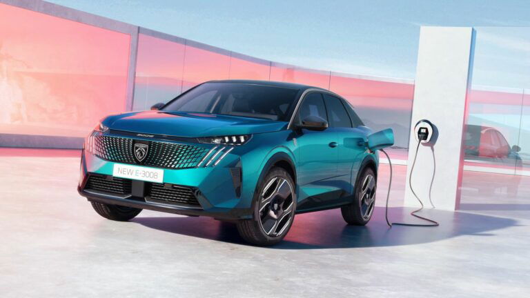 Nuova Peugeot E-3008