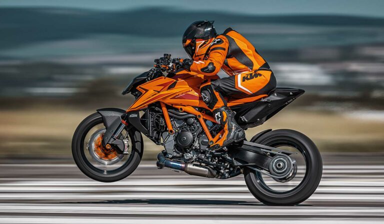 KTM 1290 Super Duke R 2024