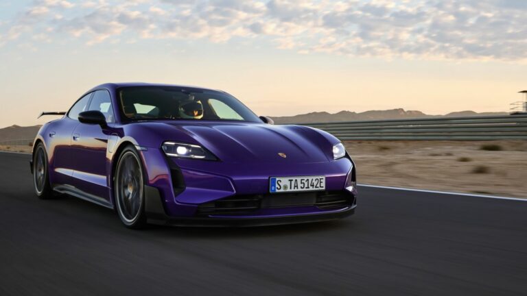 Nuova Porsche Taycan Turbo GT