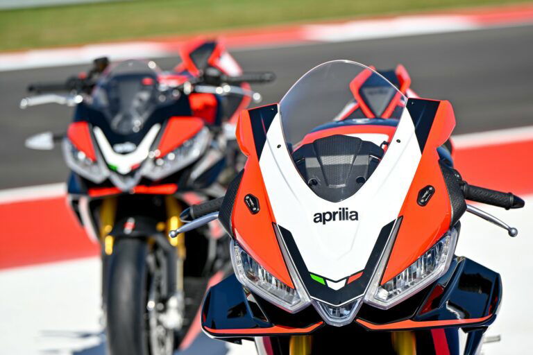 Aprilia RSV4 Factory SE-09 SBK e Aprilia Tuono Factory SE-09 SBK