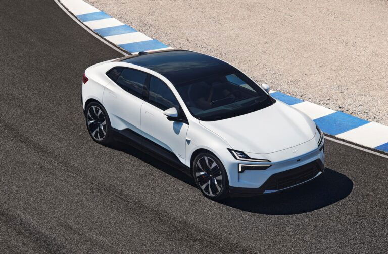 Polestar 4 in pista a Gotland